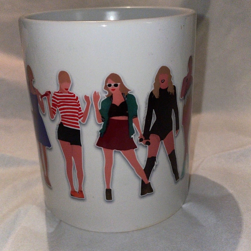 Taylor Swift Coffee/ Tea Cup - Picture 2 of 5